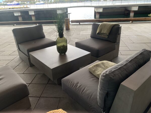 storm betonng sofa