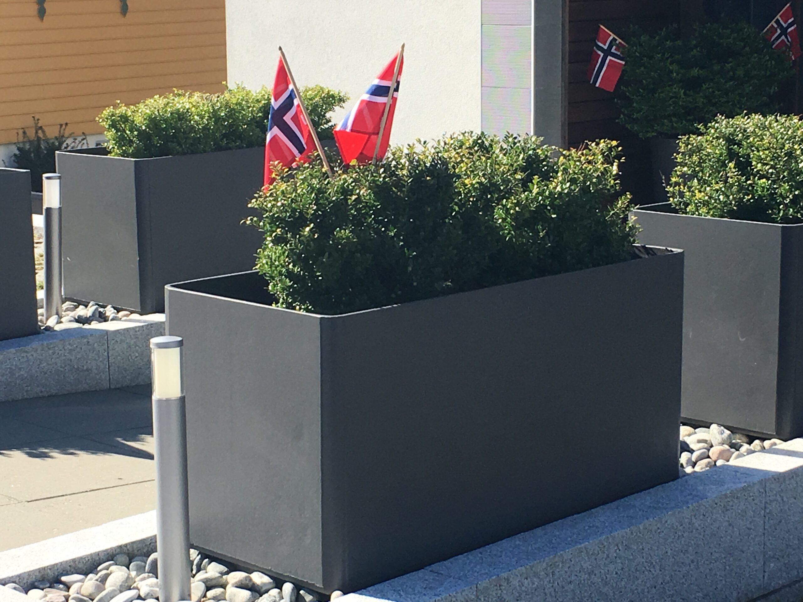 Delta plantekasser 17 Mai